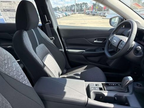 New 2026 Nissan Sentra SV w/ SV Convenience Package FWD image 13