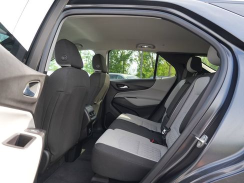 Used 2022 Chevrolet Equinox LT FWD image 18