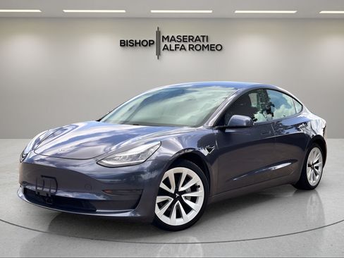 Used 2021 Tesla Model 3 RWD image 2
