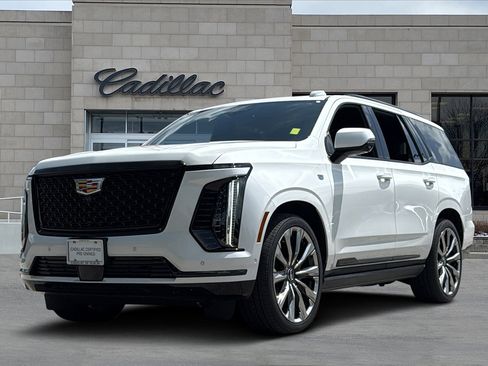Certified 2025 Cadillac Escalade Premium Luxury w/ Touring Package AWD/4WD image 5