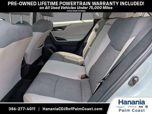 Used 2022 Toyota RAV4 XLE w/ Convenience Package FWD image 13