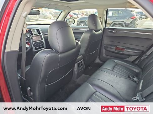 Used 2009 Chrysler 300 C w/ Luxury Group II image 28