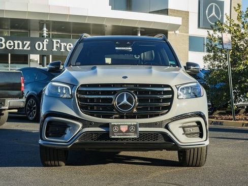 New 2026 Mercedes-Benz GLS 450 4MATIC image 2