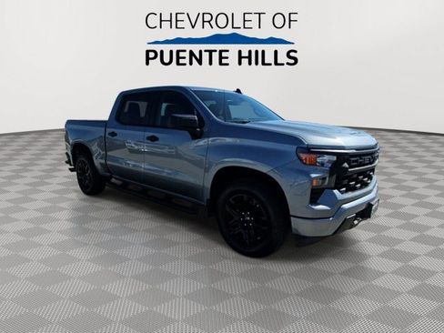 Used 2025 Chevrolet Silverado 1500 Custom RWD image 2