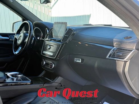 Used 2018 Mercedes-Benz GLS 450 4MATIC image 18