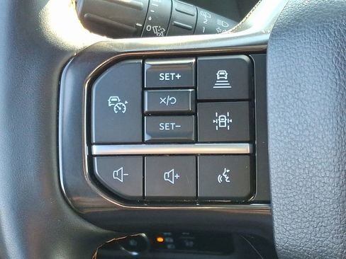 Certified 2024 Ford Expedition Platinum image 21