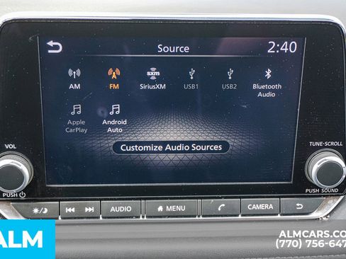 Used 2025 Nissan Rogue SV image 41