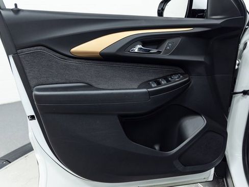 Used 2023 Chevrolet TrailBlazer ACTIV w/ Convenience Package image 11