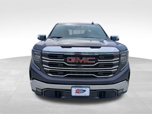 Used 2024 GMC Sierra 1500 SLT w/ SLT Premium Plus Package AWD/4WD image 8