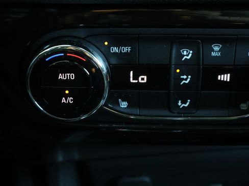 Used 2024 Chevrolet TrailBlazer LT w/ Convenience Package AWD/4WD image 21