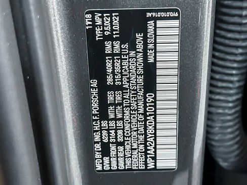 Used 2019 Porsche Cayenne image 30