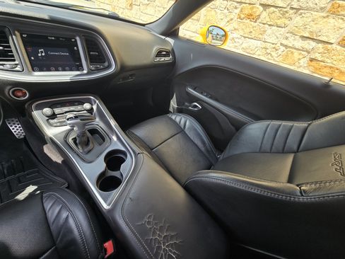 Used 2017 Dodge Challenger SRT w/ Technology Group RWD image 11