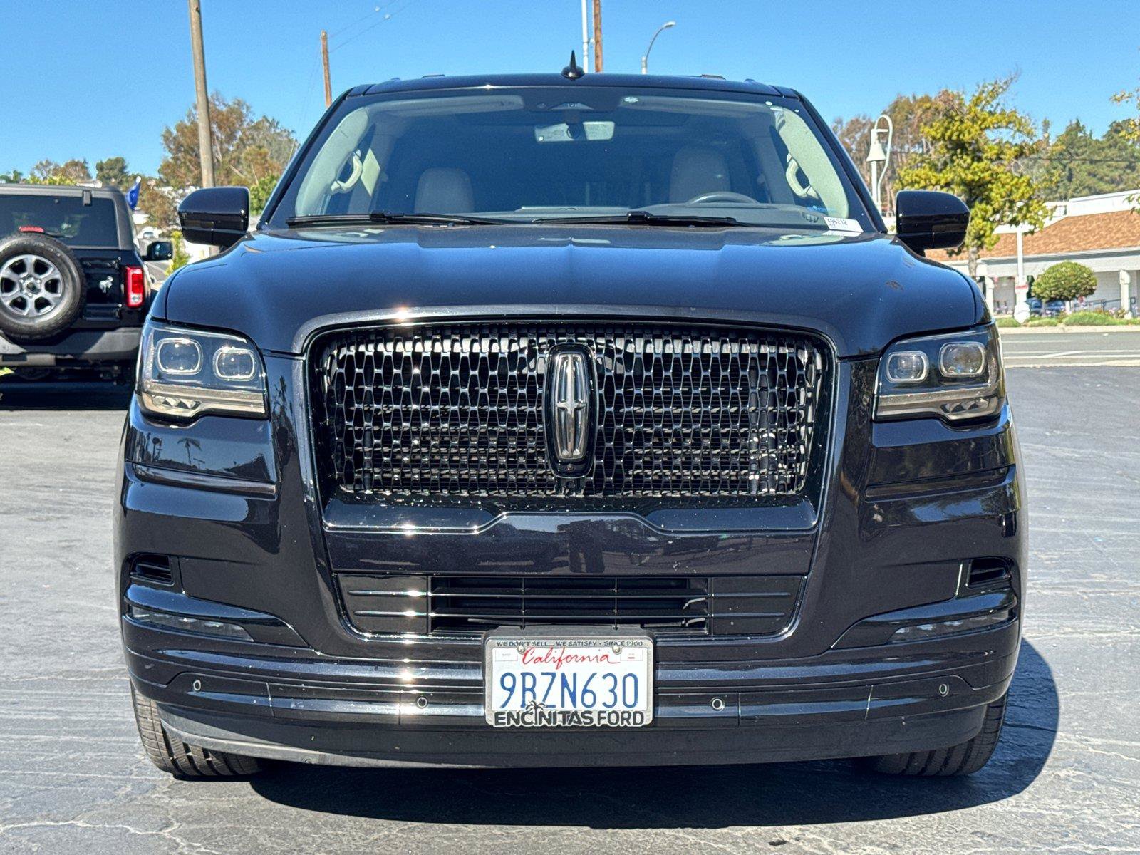 Used 2022 Lincoln Navigator L Reserve AWD/4WD image 5