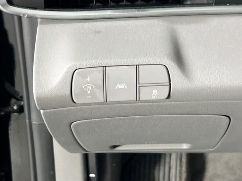 Used 2023 Hyundai Elantra SEL image 10