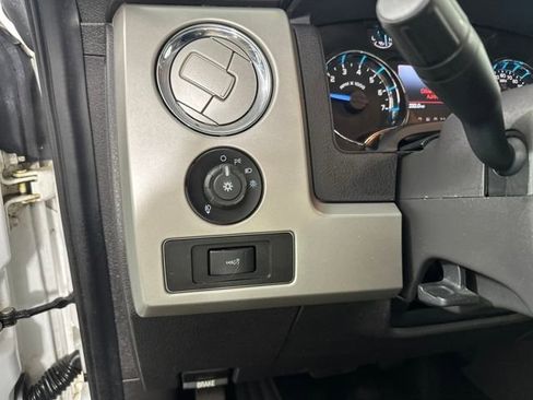 Used 2011 Ford F150 FX4 w/ Max Trailer Tow Pkg image 19