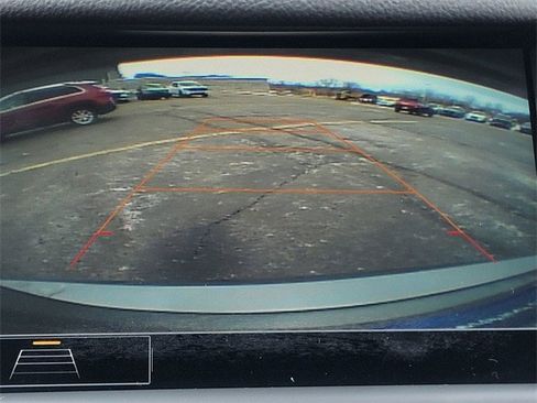 Used 2019 Chevrolet Cruze Diesel w/ Sun And Sound Package image 6