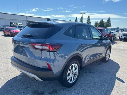 Used 2025 Ford Escape Active w/ Tech Pack #1 FWD image 5