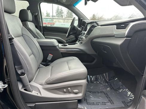 Used 2019 Chevrolet Tahoe LT image 10