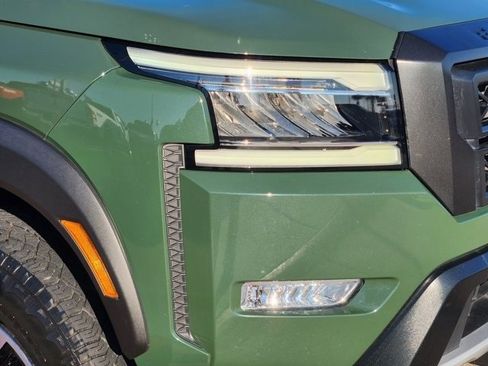 Used 2023 Nissan Frontier PRO-4X w/ Technology Package image 9