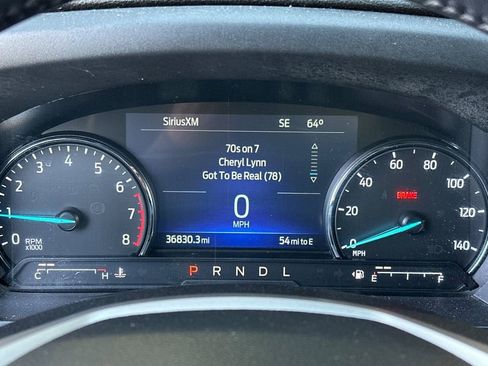 Used 2022 Ford Explorer XLT image 23