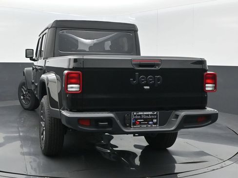 New 2025 Jeep Gladiator Sport image 6