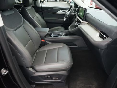 Used 2026 Ford Explorer Active RWD image 20