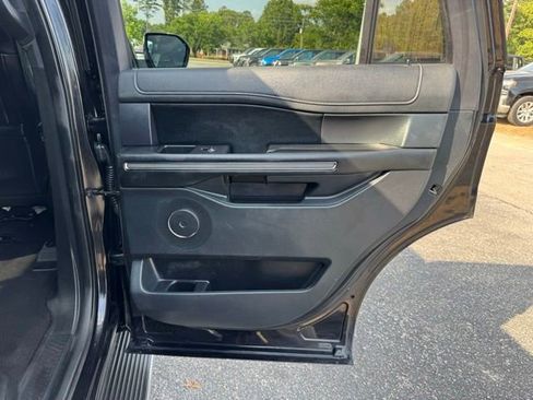 Used 2021 Ford Expedition XLT AWD/4WD image 11