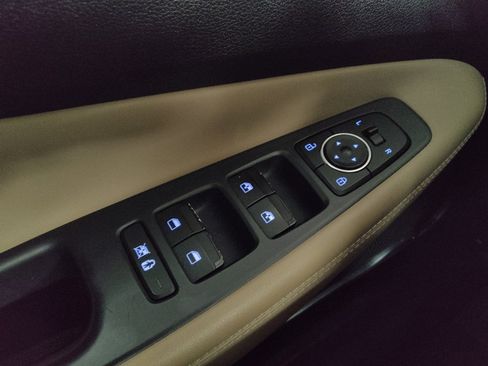Used 2019 Hyundai Santa Fe FWD image 27