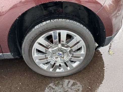 Used 2010 Ford Edge Limited AWD/4WD image 25