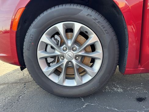 New 2026 Chrysler Pacifica Select AWD/4WD image 17