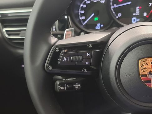 New 2026 Porsche Macan AWD/4WD image 17