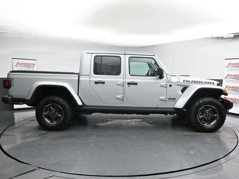 Used 2023 Jeep Gladiator Rubicon w/ Cold Weather Group image 9