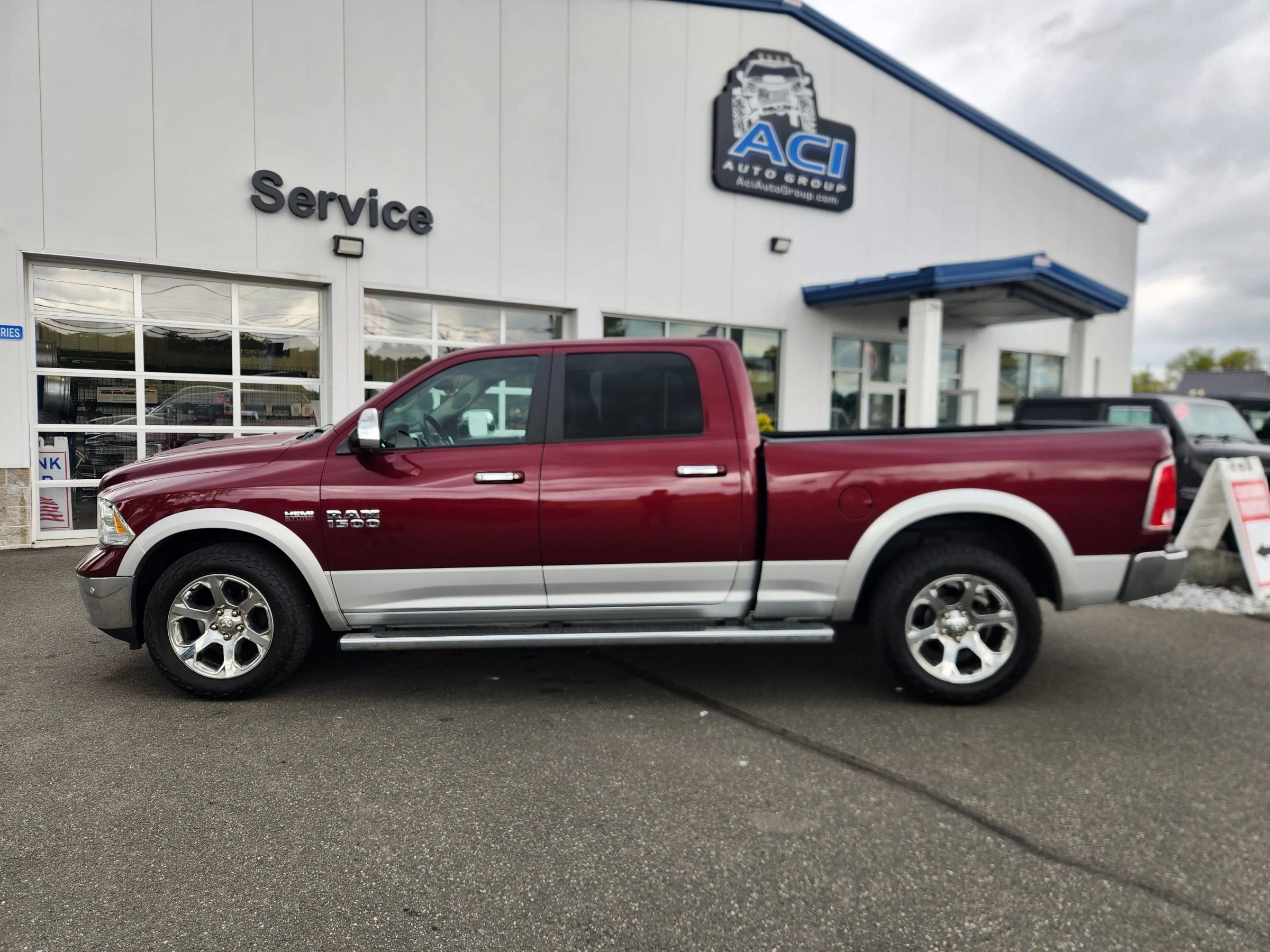 Used 2017 RAM 1500 Laramie w/ Convenience Group AWD/4WD image 23