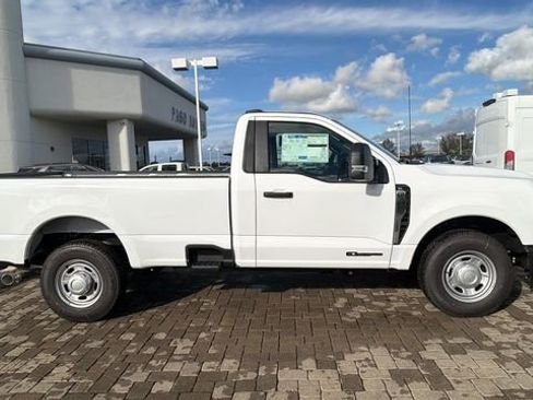 New 2026 Ford F350 XL w/ XL Driver Assist Package RWD image 2