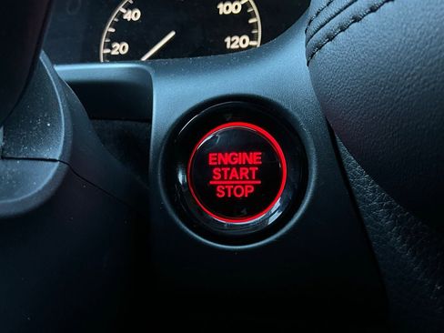 Used 2025 Honda HR-V LX image 23