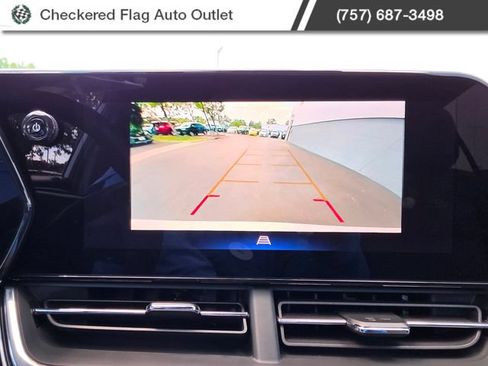 Used 2025 Chevrolet Trax RS w/ Driver Confidence Package FWD image 20