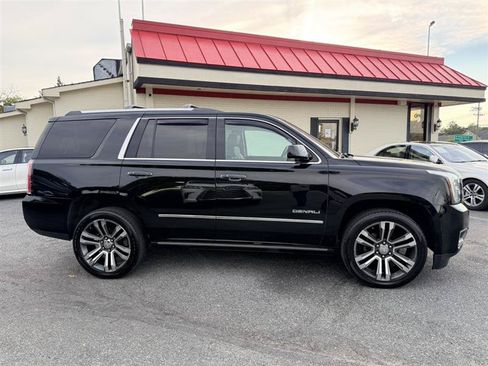 Used 2018 GMC Yukon Denali w/ Denali Ultimate Package AWD/4WD image 4