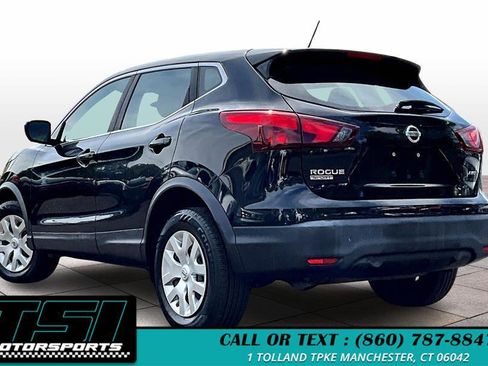 Used 2018 Nissan Rogue Sport S image 13