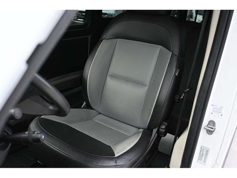 Used 2015 RAM ProMaster 2500 w/ Interior Convenience Group FWD image 14