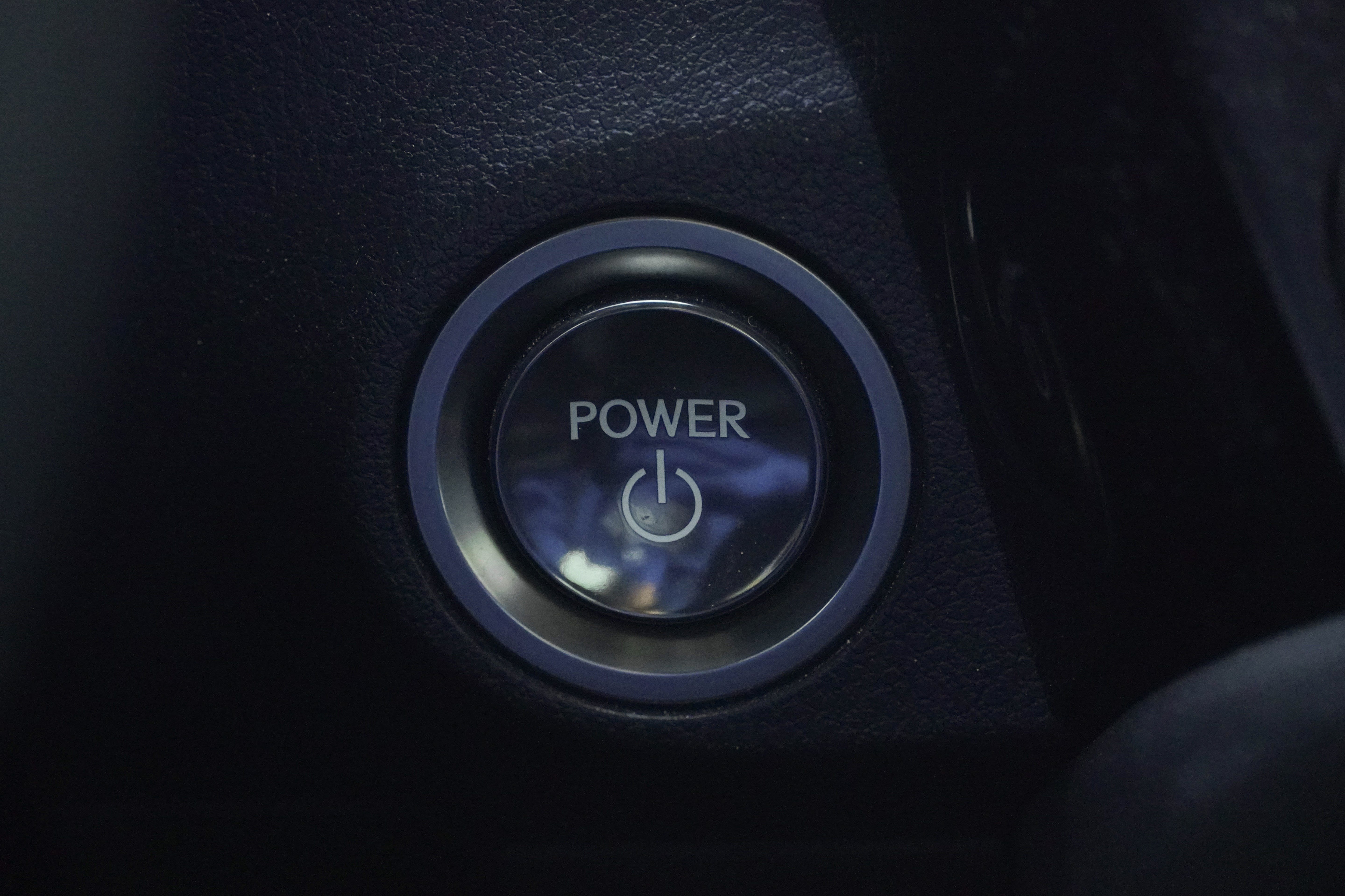 Used 2024 Lexus ES 300h Ultra Luxury w/ Accessory Package (Z2) FWD image 18