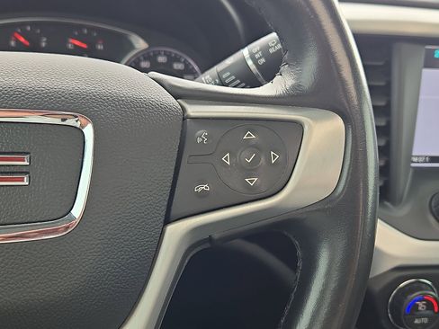 Used 2019 GMC Acadia SLT w/ LPO, Floor Liner Package image 21