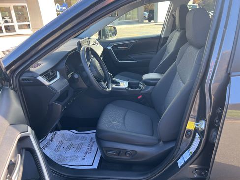 Used 2021 Toyota RAV4 XLE w/ XLE Grade Weather Package image 16