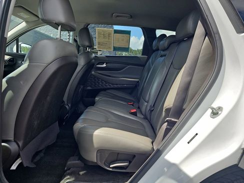 Used 2019 Hyundai Santa Fe SE FWD image 18