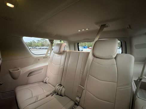 Used 2019 Cadillac Escalade ESV Luxury image 5