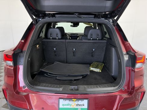 Used 2022 Chevrolet TrailBlazer RS w/ Sun and Liftgate Package AWD/4WD image 14