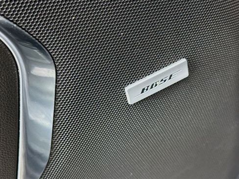 Used 2022 Chevrolet Suburban RST w/ Luxury Package image 19