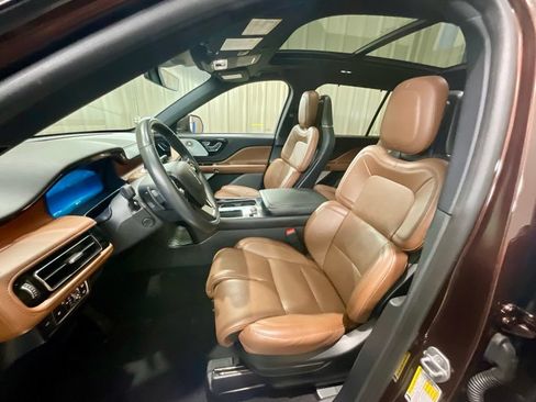 Used 2020 Lincoln Aviator Reserve w/ Equipment Group 201A RWD image 10
