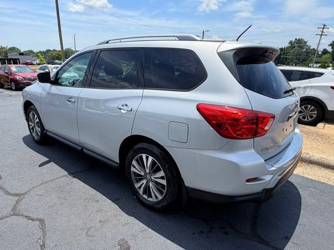 Used 2017 Nissan Pathfinder S FWD image 5