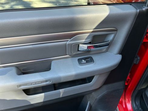 Used 2015 RAM 1500 Lone Star image 24