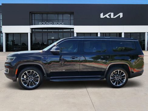 Used 2022 Jeep Wagoneer Series II w/ Premium Group I RWD image 4